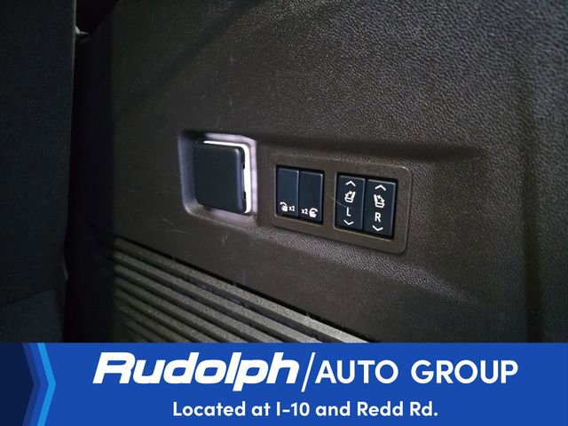 Used 2024 Chevrolet Tahoe LT w/ LT Signature Plus Package AWD/4WD image 32