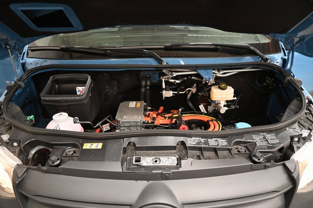 Used 2024 Mercedes-Benz eSprinter 170 Cargo image 36