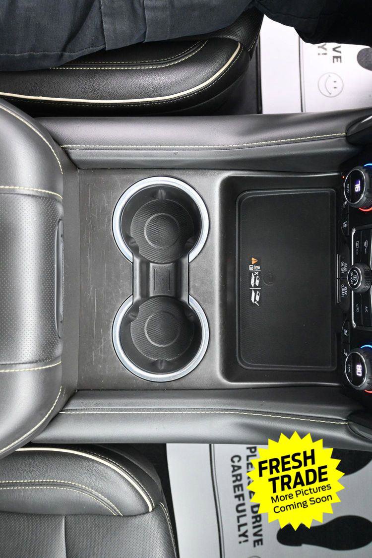 Used 2021 Chevrolet Suburban Premier w/ Premium Package image 36