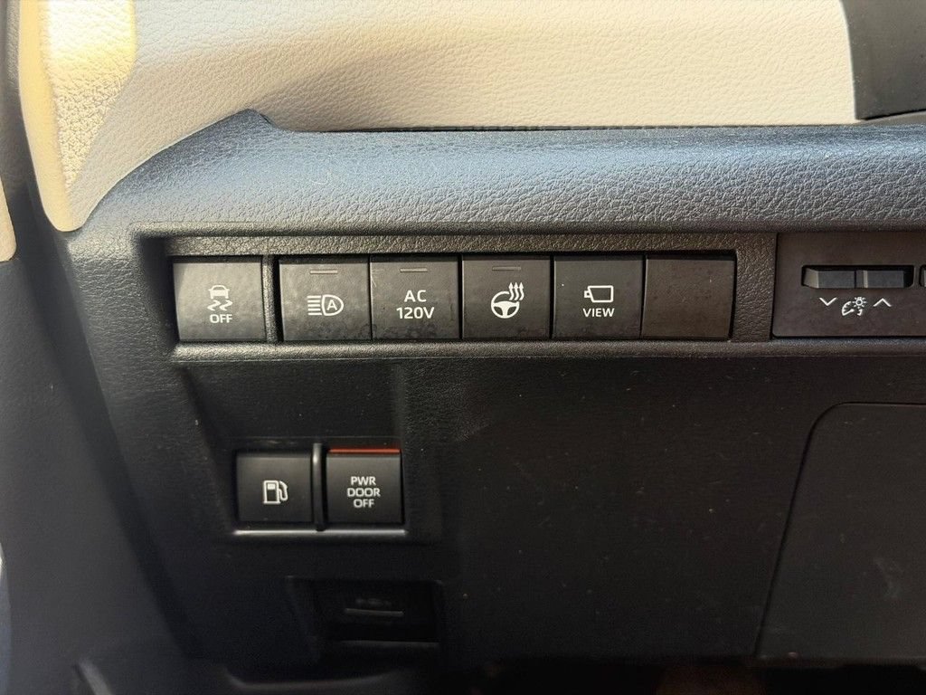 Certified 2021 Toyota Sienna Platinum AWD/4WD image 19