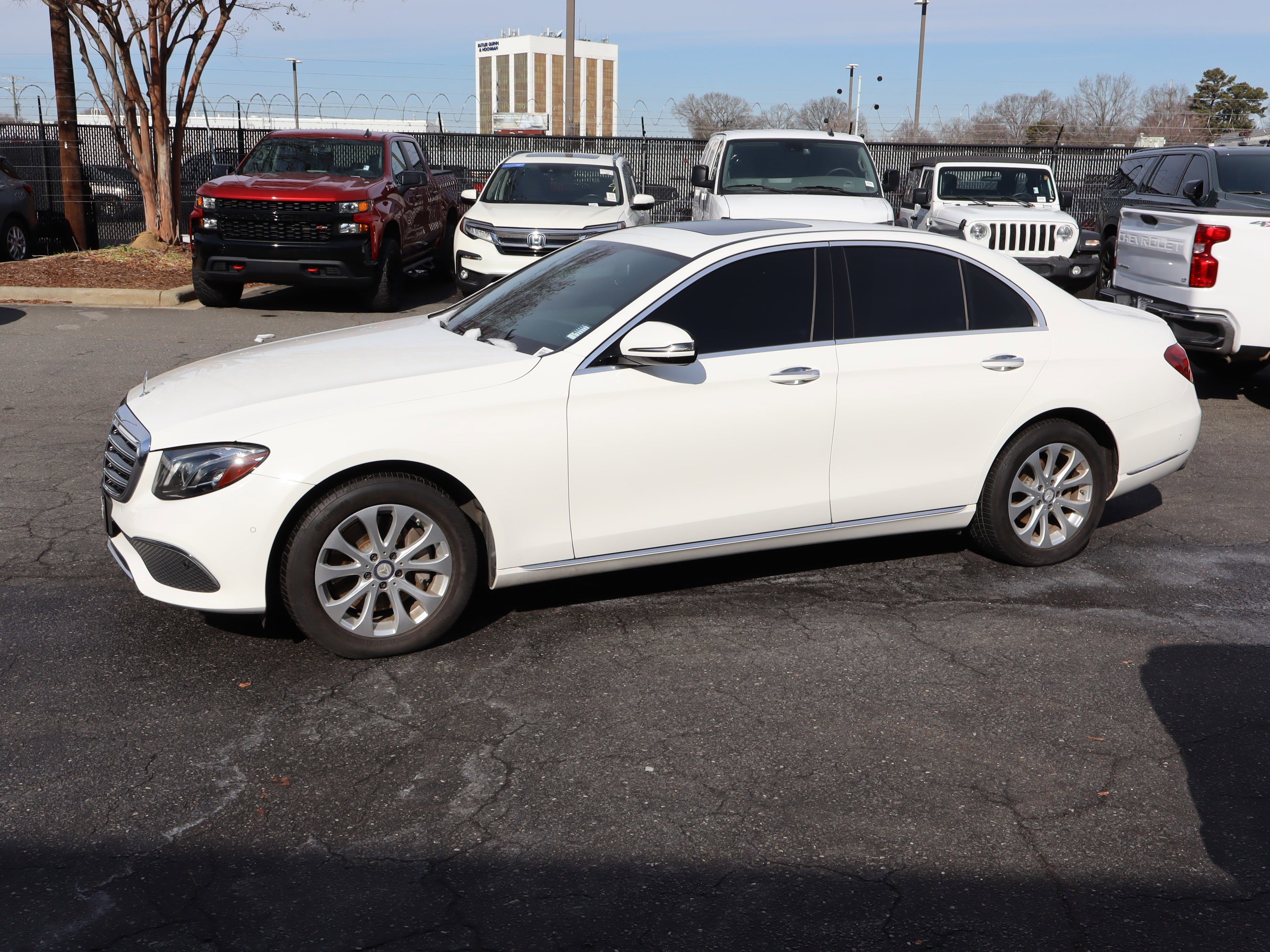 Used 2017 Mercedes-Benz E 300 E 300 Luxury image 7