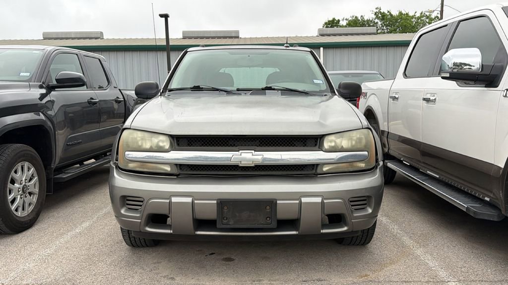 Used 2005 Chevrolet TrailBlazer LS RWD image 2