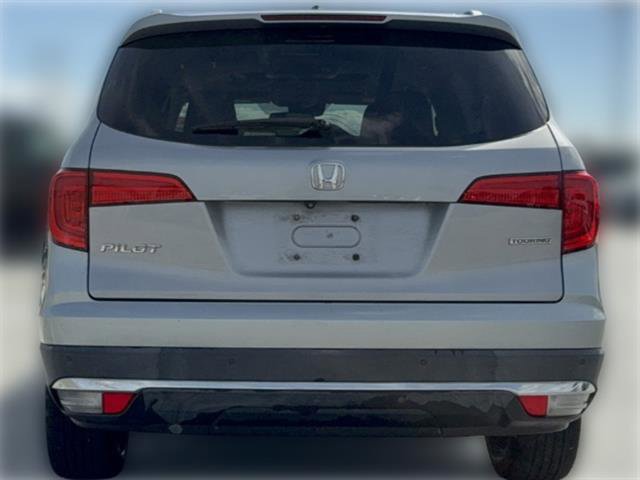 Used 2017 Honda Pilot Touring image 7