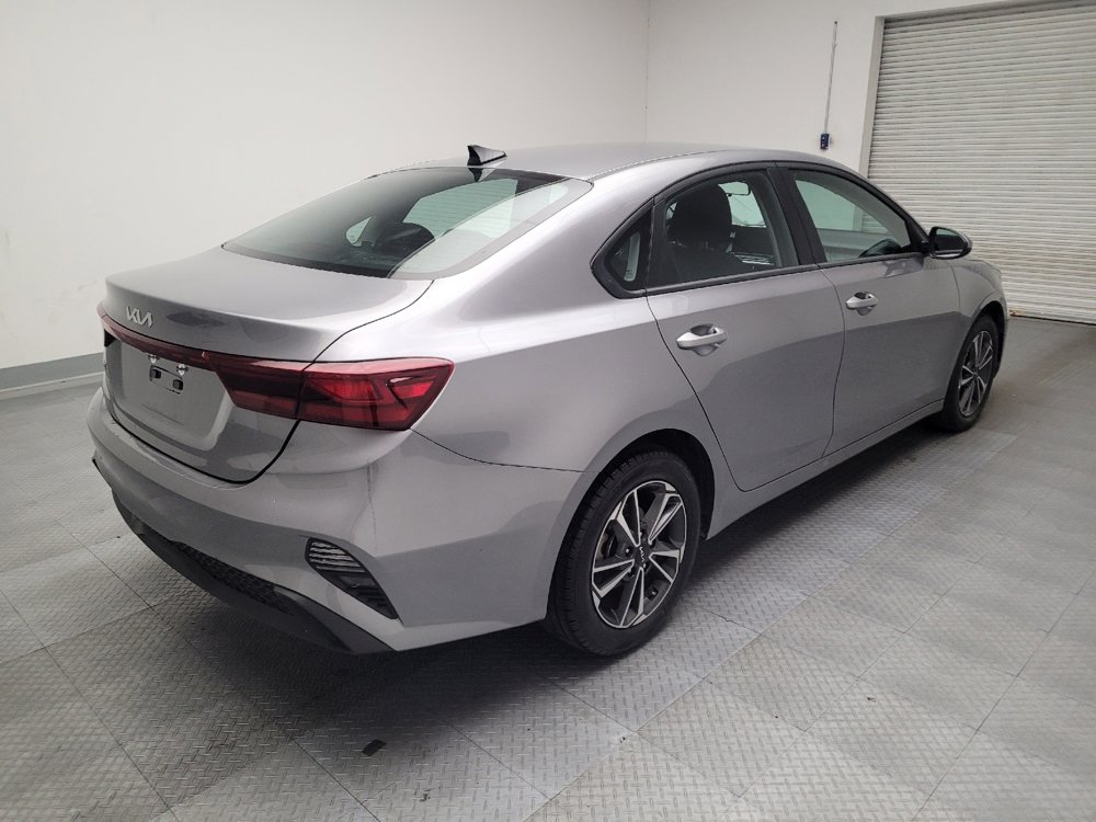 Used 2024 Kia Forte LXS image 9