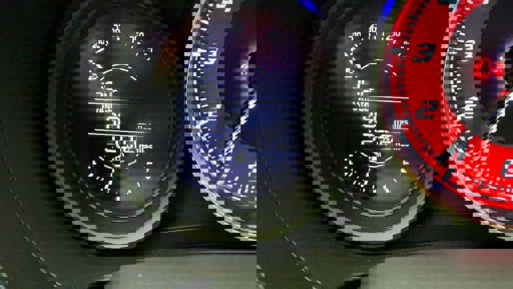 Used 2018 FIAT 124 Spider Abarth w/ Navigation & Sound Group image 16