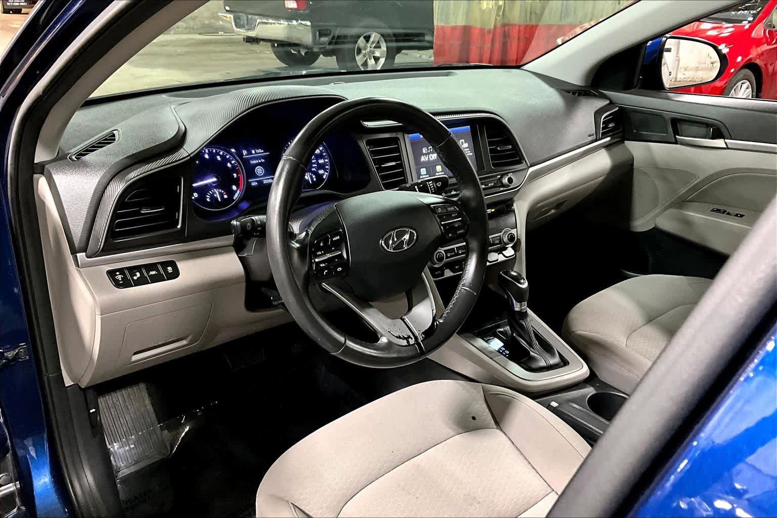 Used 2019 Hyundai Elantra Value Edition FWD image 18