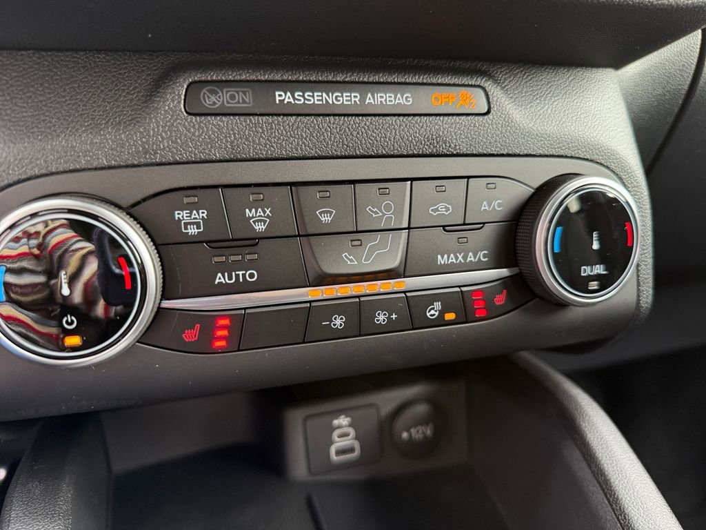 New 2026 Ford Escape ST-Line w/ Cold Weather Package image 21