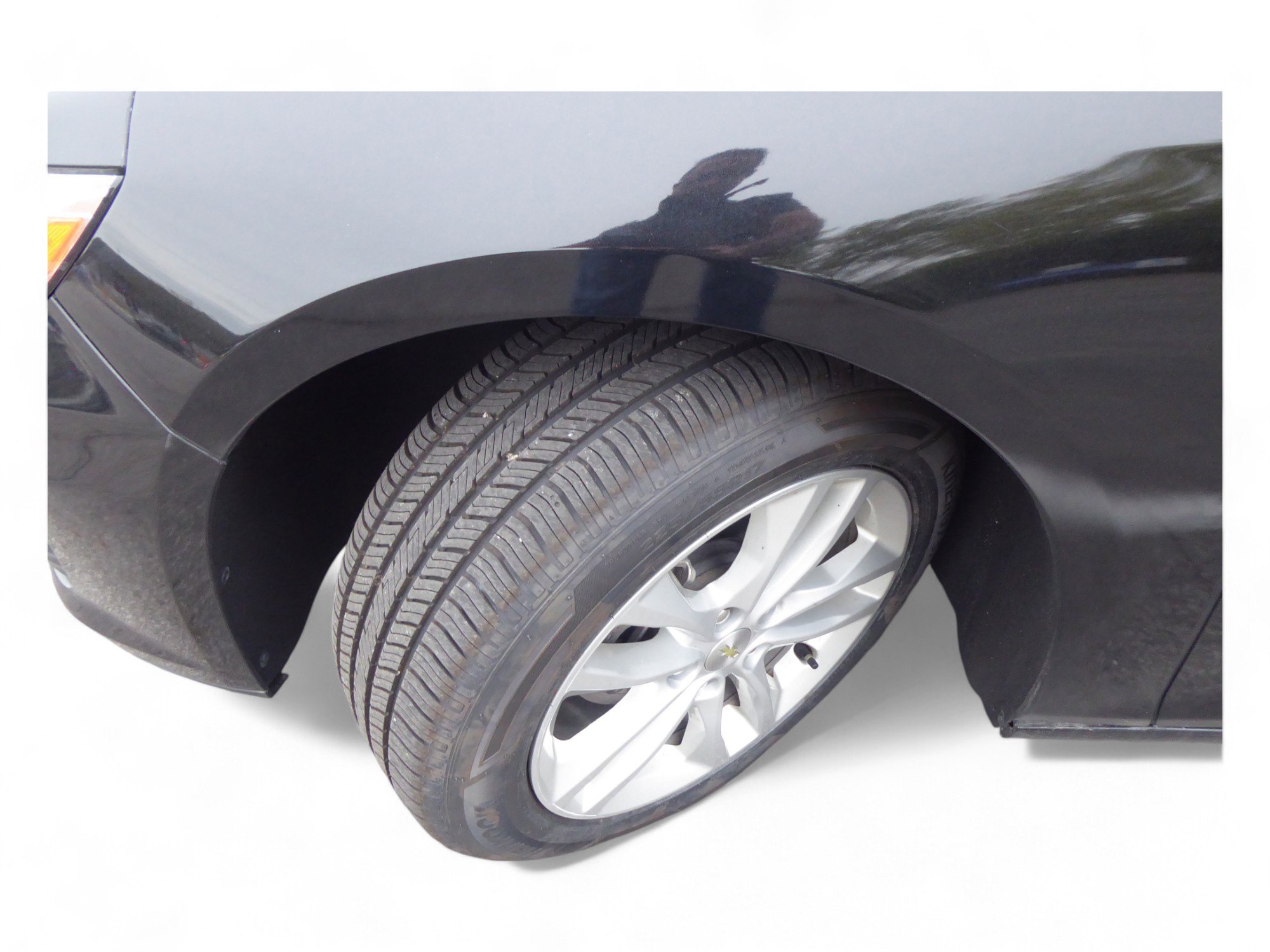 Used 2019 Chevrolet Malibu LT image 3