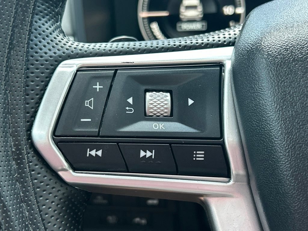 Used 2025 Mitsubishi Outlander 4WD Plug-In Hybrid image 21
