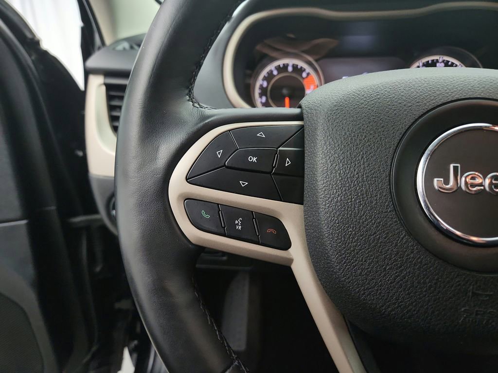 Used 2018 Jeep Cherokee Limited w/ High Altitude Package image 32