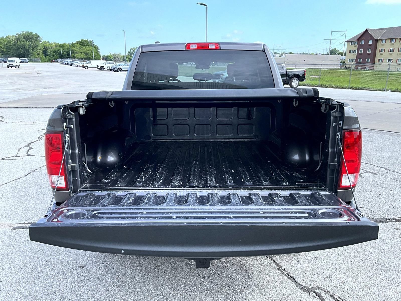 Used 2019 RAM 1500 Express AWD/4WD image 10