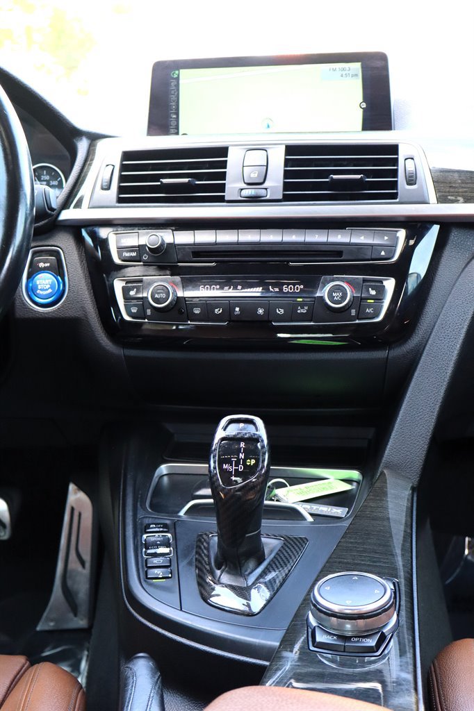 Used 2016 BMW 340i Sedan w/ M Sport Package RWD image 17
