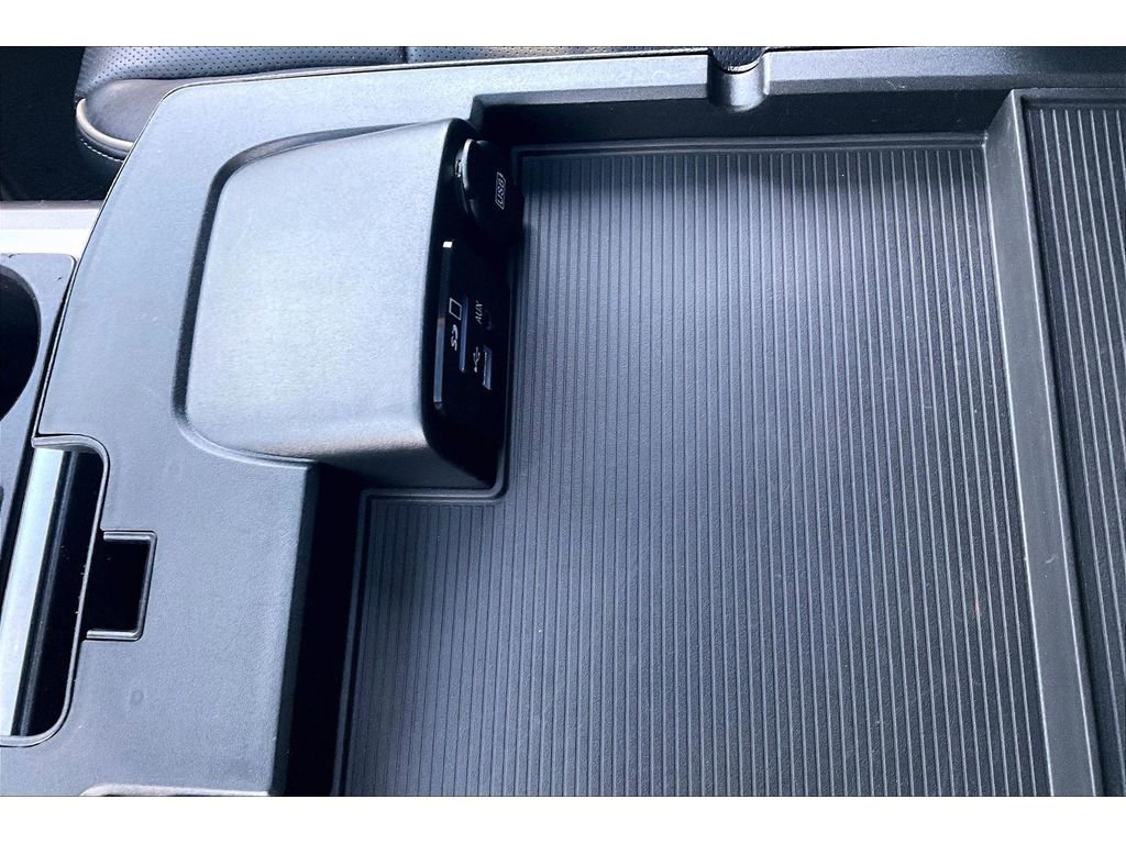 Used 2014 RAM 1500 Limited image 34