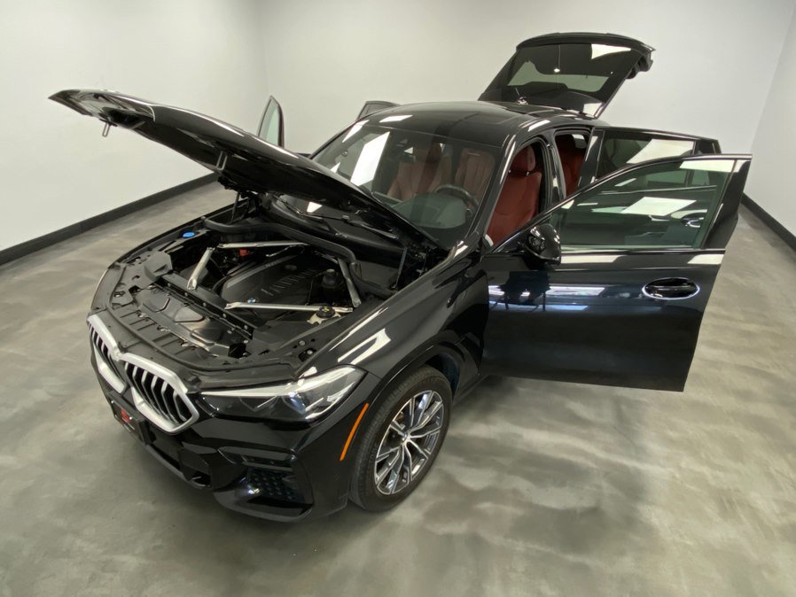 Used 2022 BMW X6 xDrive40i w/ M Sport Package AWD/4WD image 49