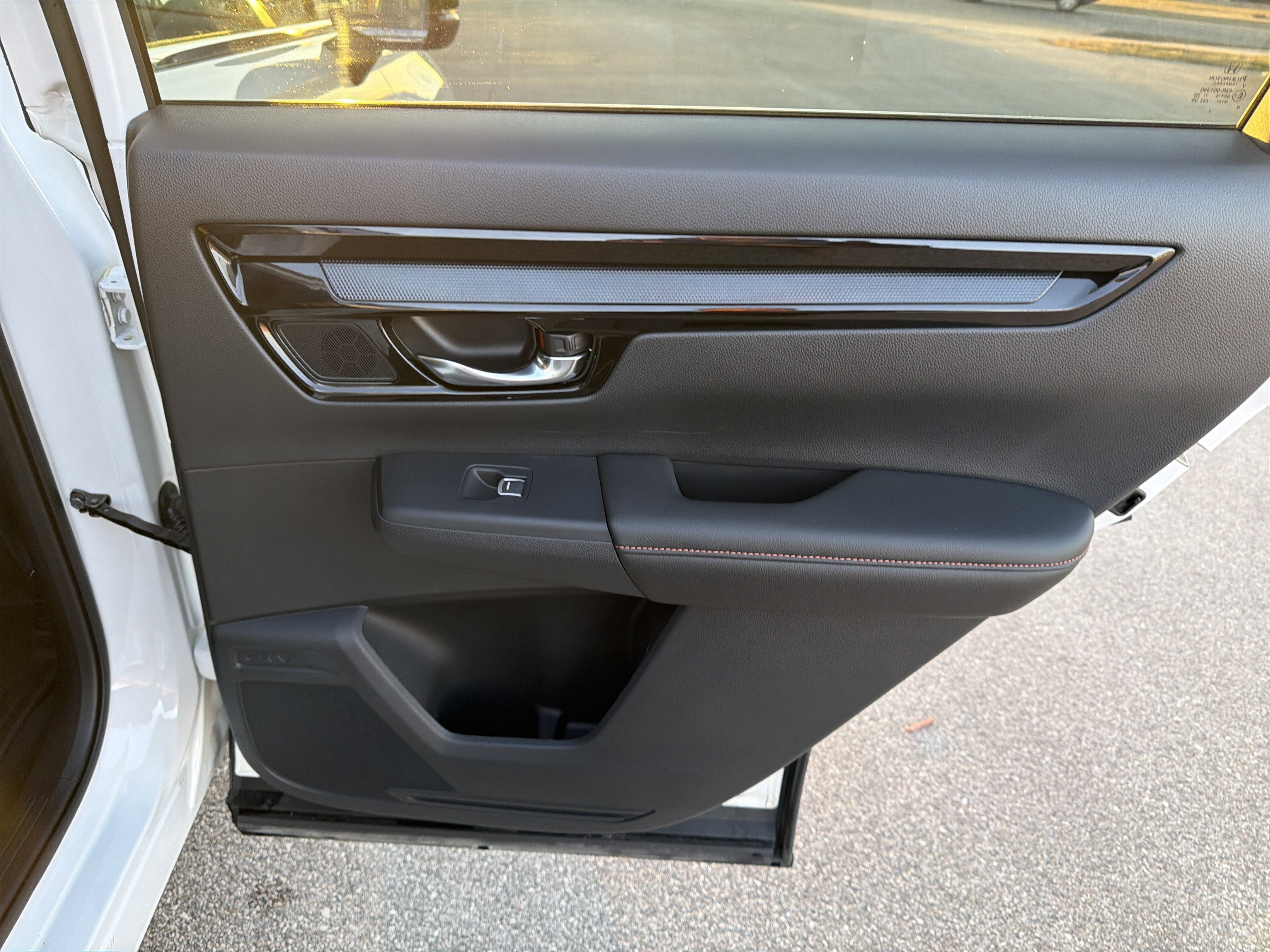 Used 2025 Honda CR-V Sport Touring image 63