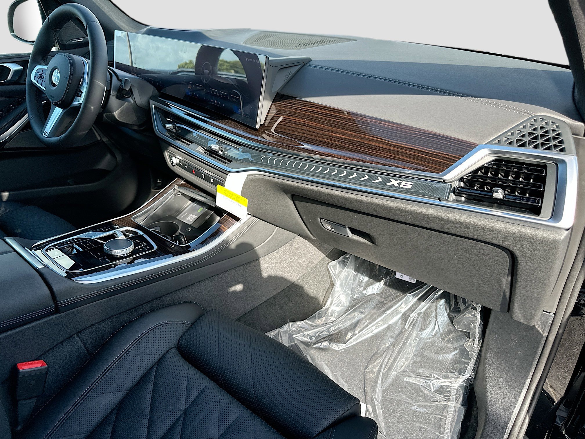 New 2026 BMW X5 sDrive40i w/ M Sport Package image 24