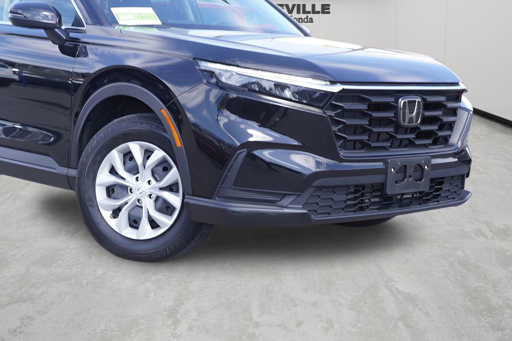 Used 2025 Honda CR-V LX image 2