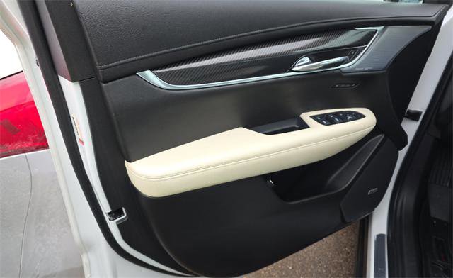 Used 2023 Cadillac XT6 Sport w/ Technology Package image 10