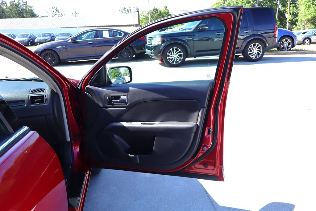 Used 2011 Ford Fusion SEL w/ 302A Rapid Spec Order Code FWD image 34