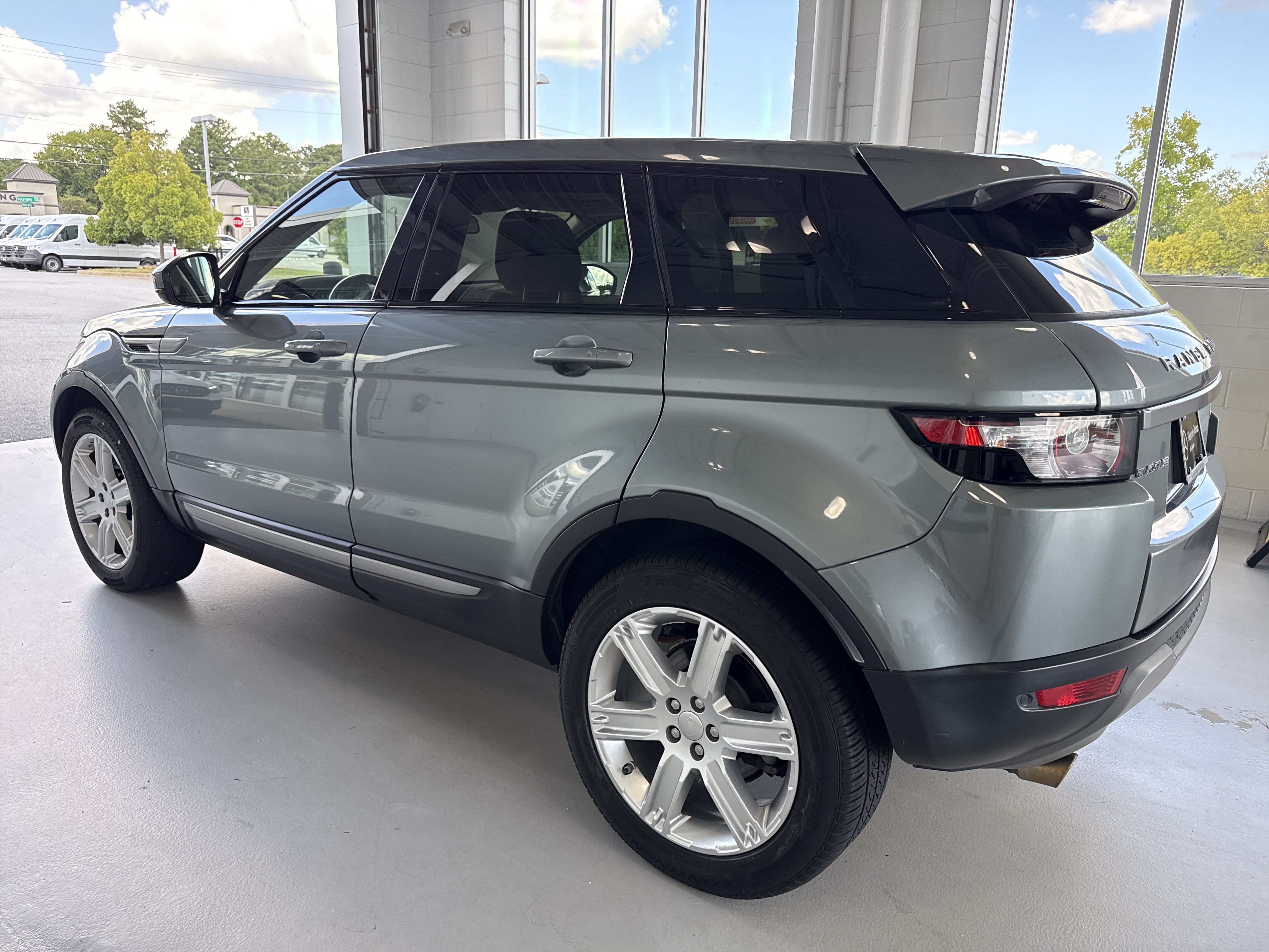 Used 2015 Land Rover Range Rover Evoque Pure Plus AWD/4WD image 8