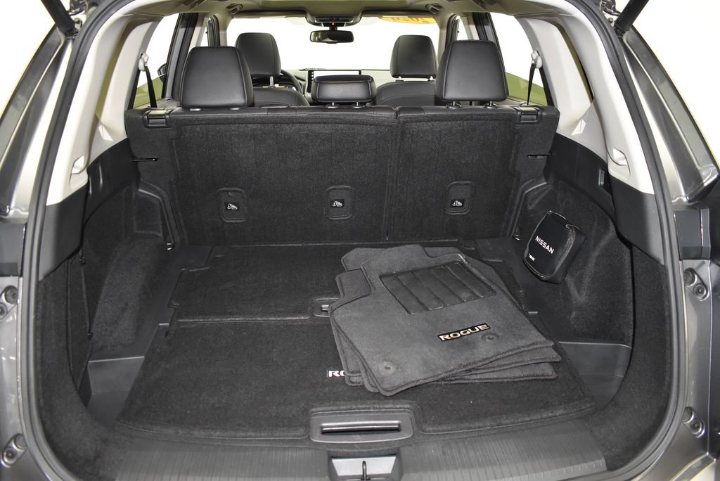 Certified 2026 Nissan Rogue Platinum w/ Platinum Premium Package AWD/4WD image 41