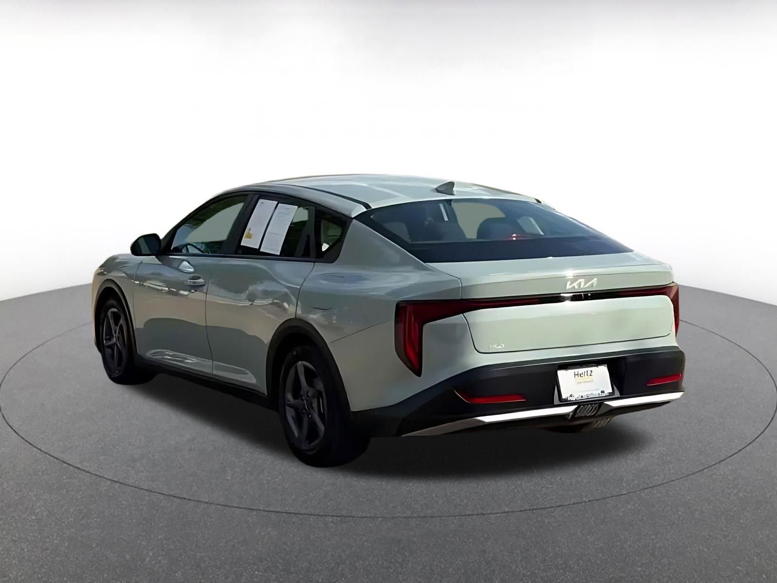 Used 2025 Kia K4 LXS image 10