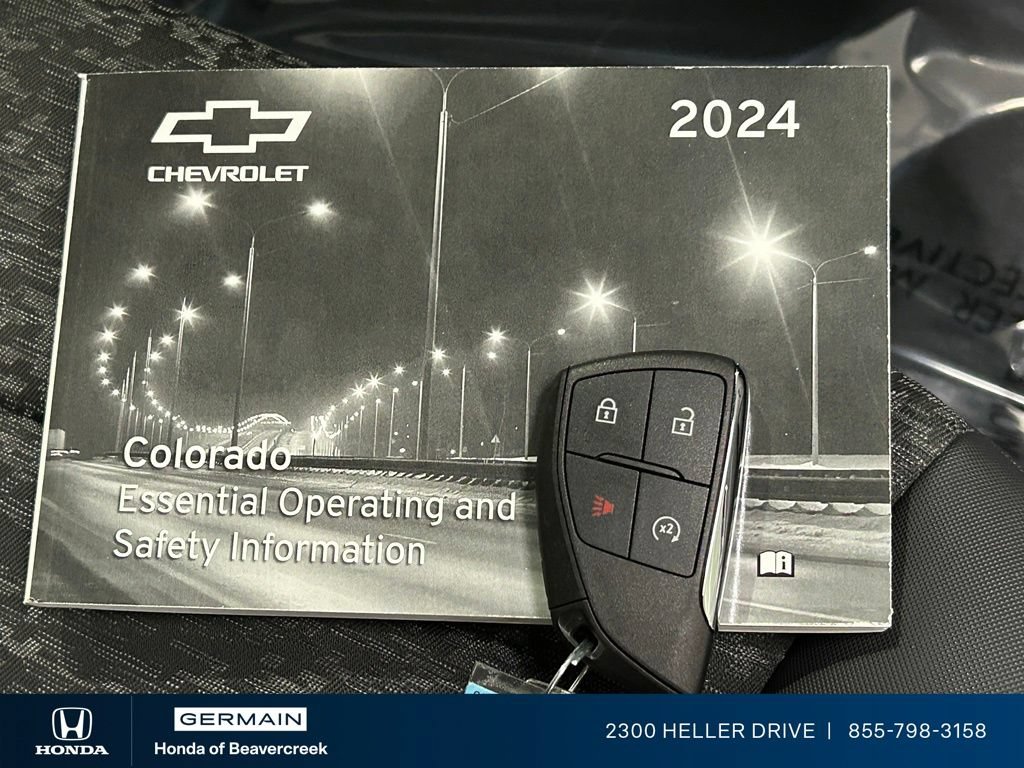 Used 2024 Chevrolet Colorado Z71 w/ Z71 Convenience Package 2 AWD/4WD image 30