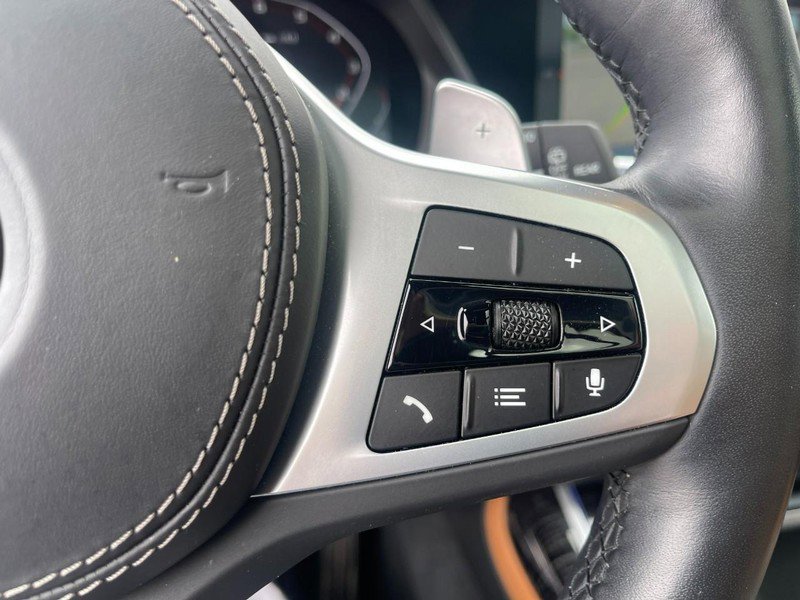 Used 2022 BMW X7 M50i w/ Luxury Seating Package image 45