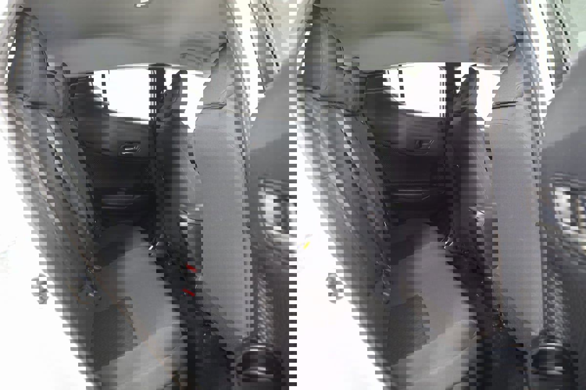 Used 2021 Toyota C-HR LE image 11