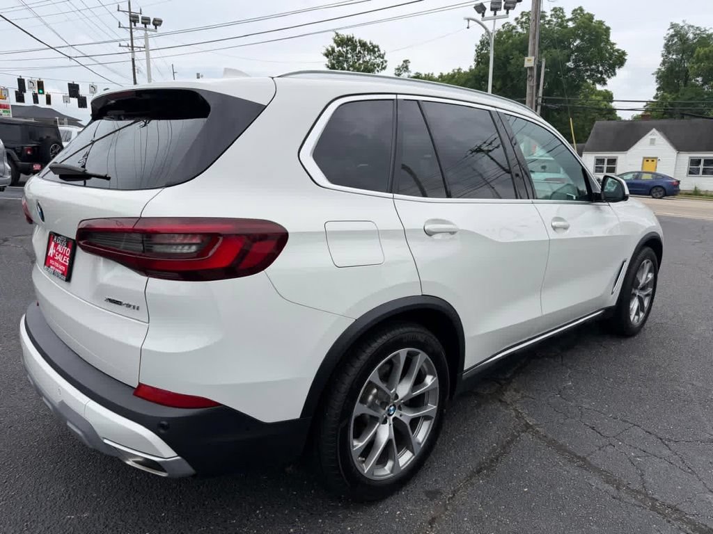 Used 2023 BMW X5 xDrive40i AWD/4WD image 6