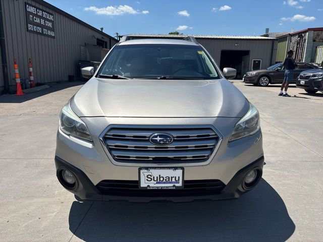 Used 2016 Subaru Outback 2.5i Premium AWD/4WD image 2