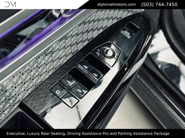 Used 2023 BMW 760i xDrive w/ Executive Package AWD/4WD image 27