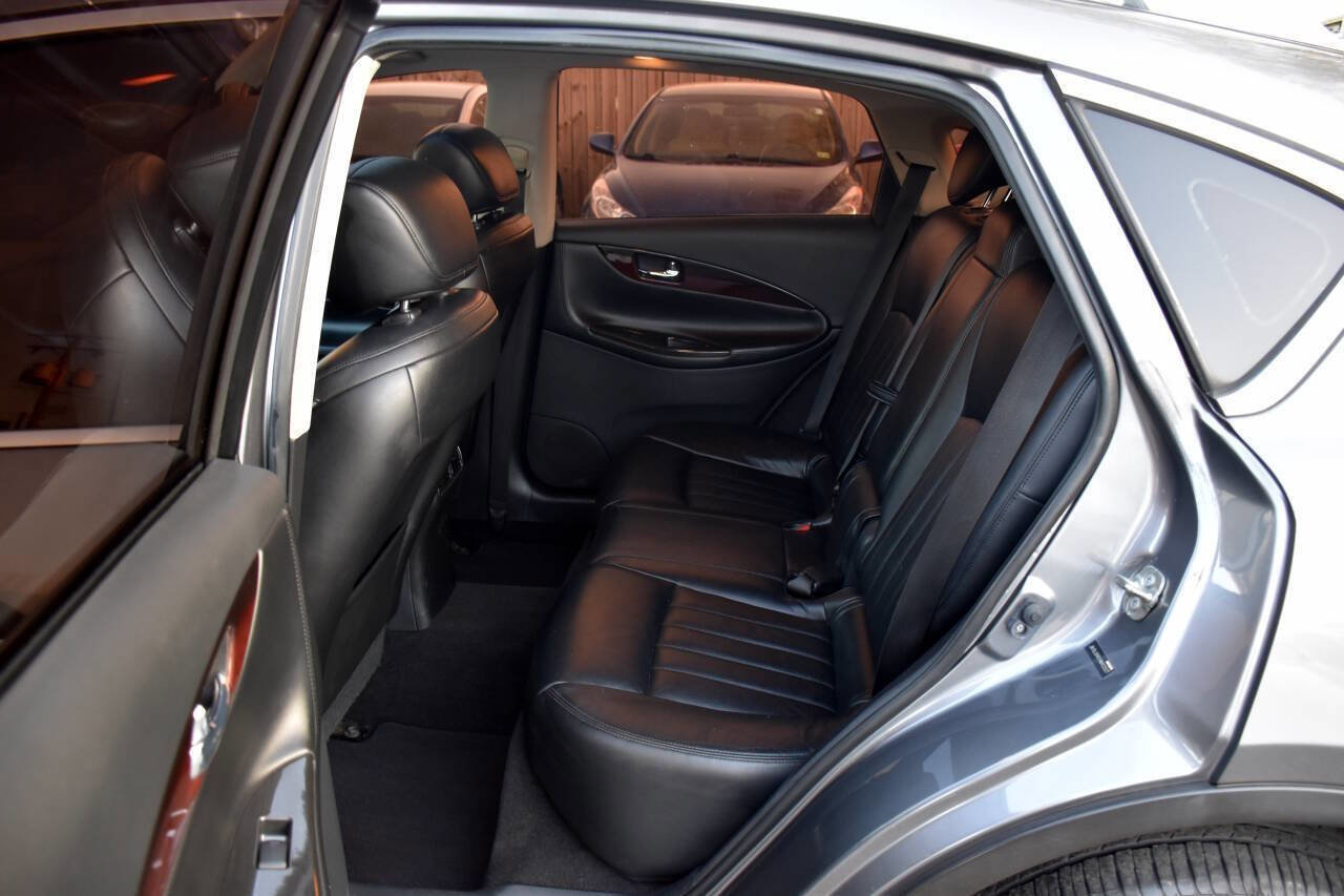 Used 2017 INFINITI QX50 AWD w/ Premium Plus Package image 14