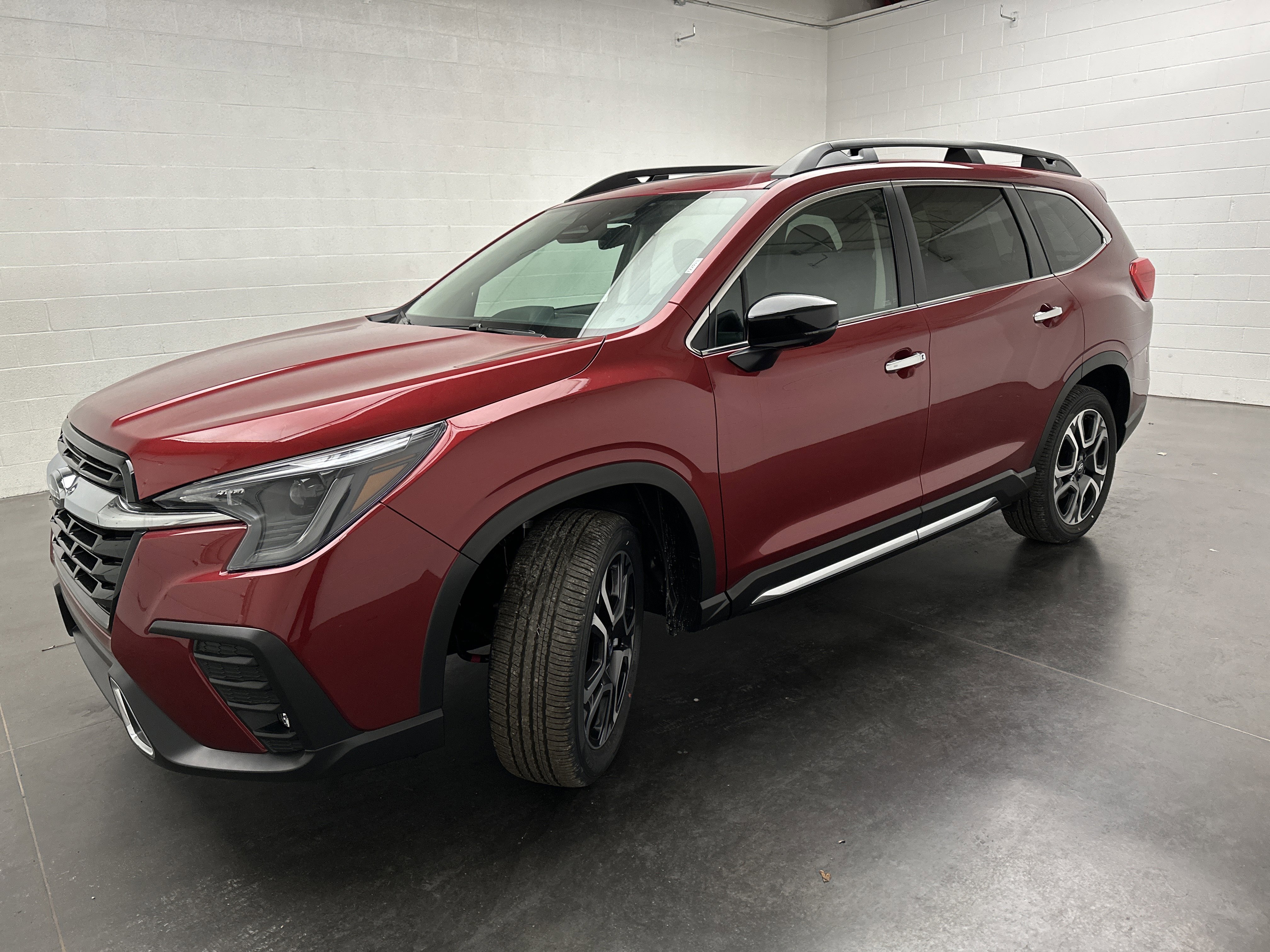New 2025 Subaru Ascent Touring w/ Popular Package #2 image 4
