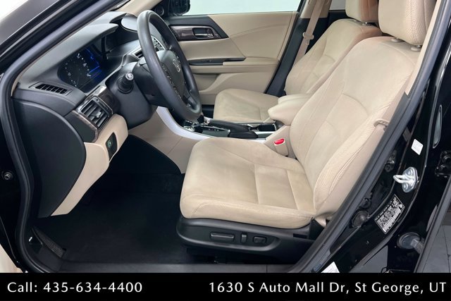 Used 2017 Honda Accord Hybrid Sedan image 17