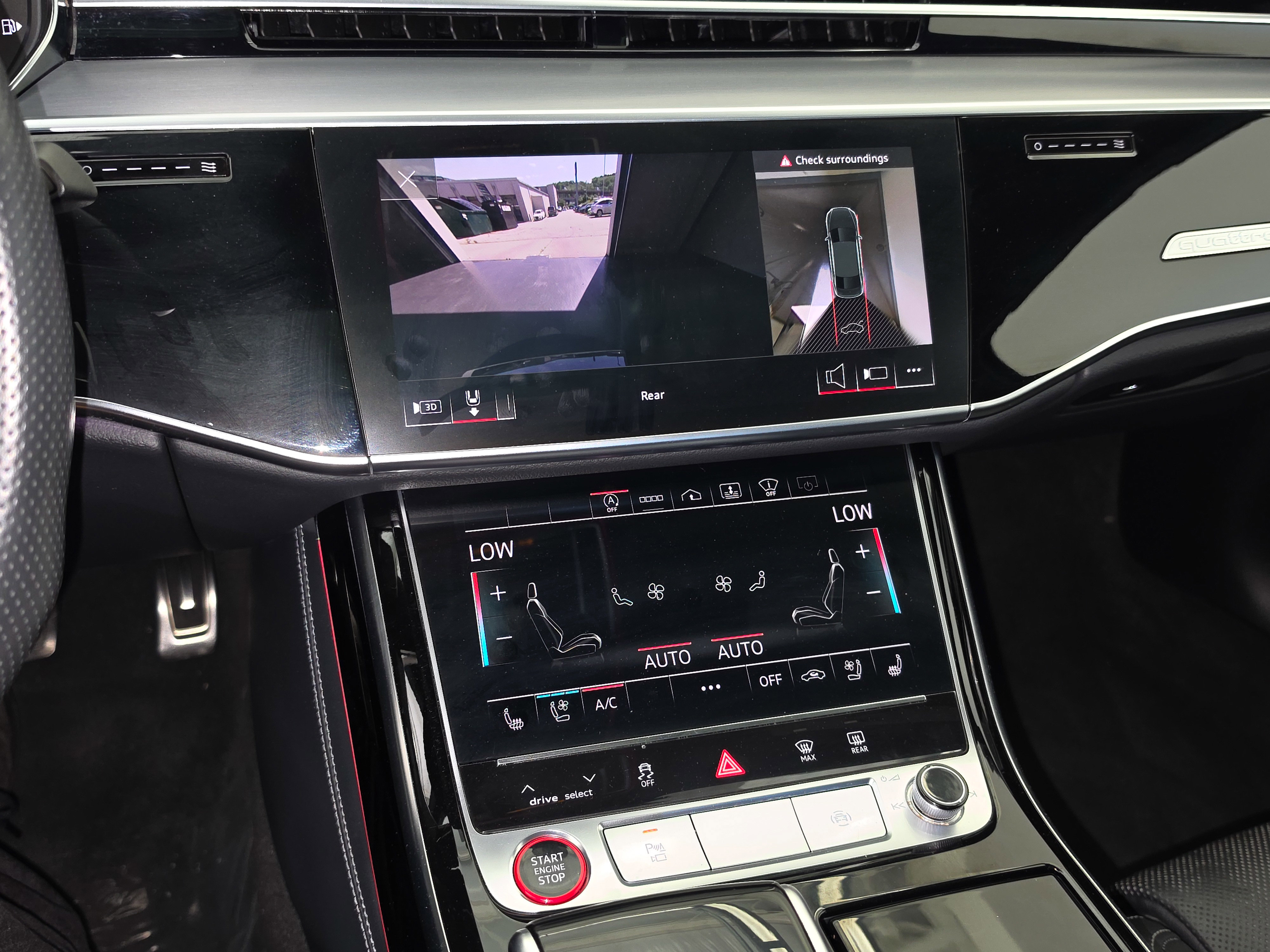 Used 2022 Audi S8 w/ S8 Comfort Plus Package AWD/4WD image 33