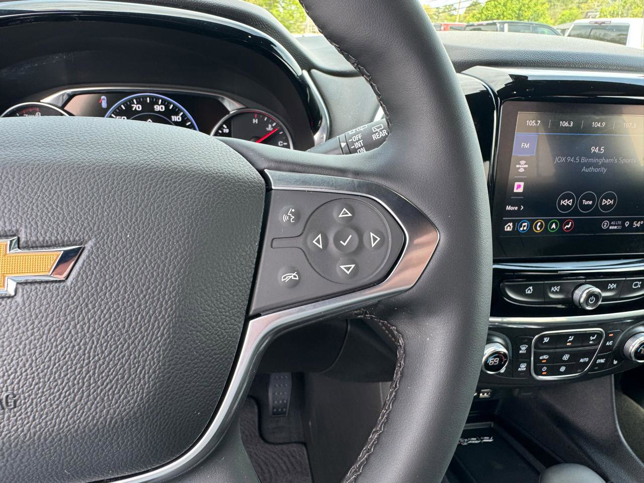 Used 2023 Chevrolet Traverse Premier image 26