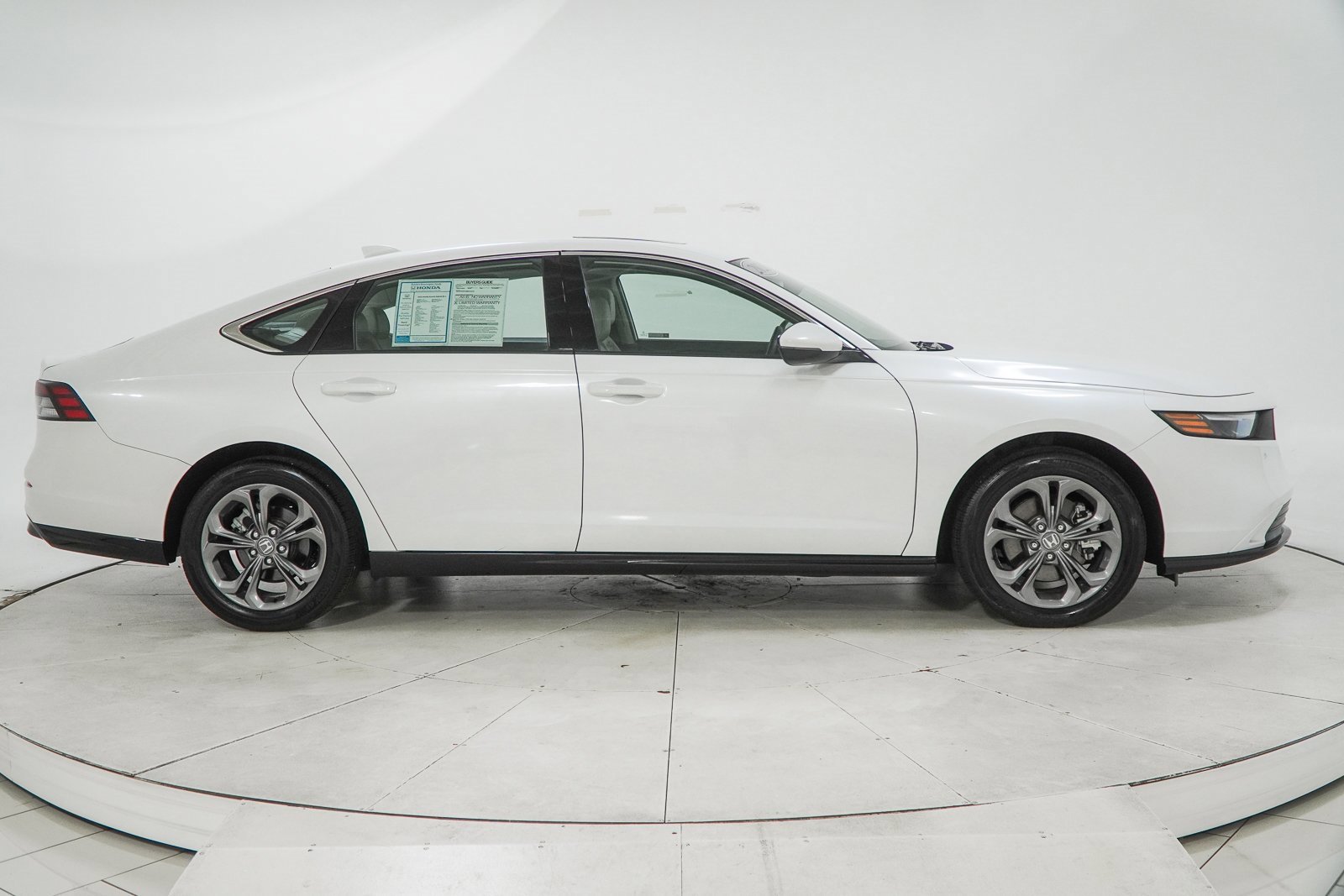 Certified 2023 Honda Accord EX-L image 13