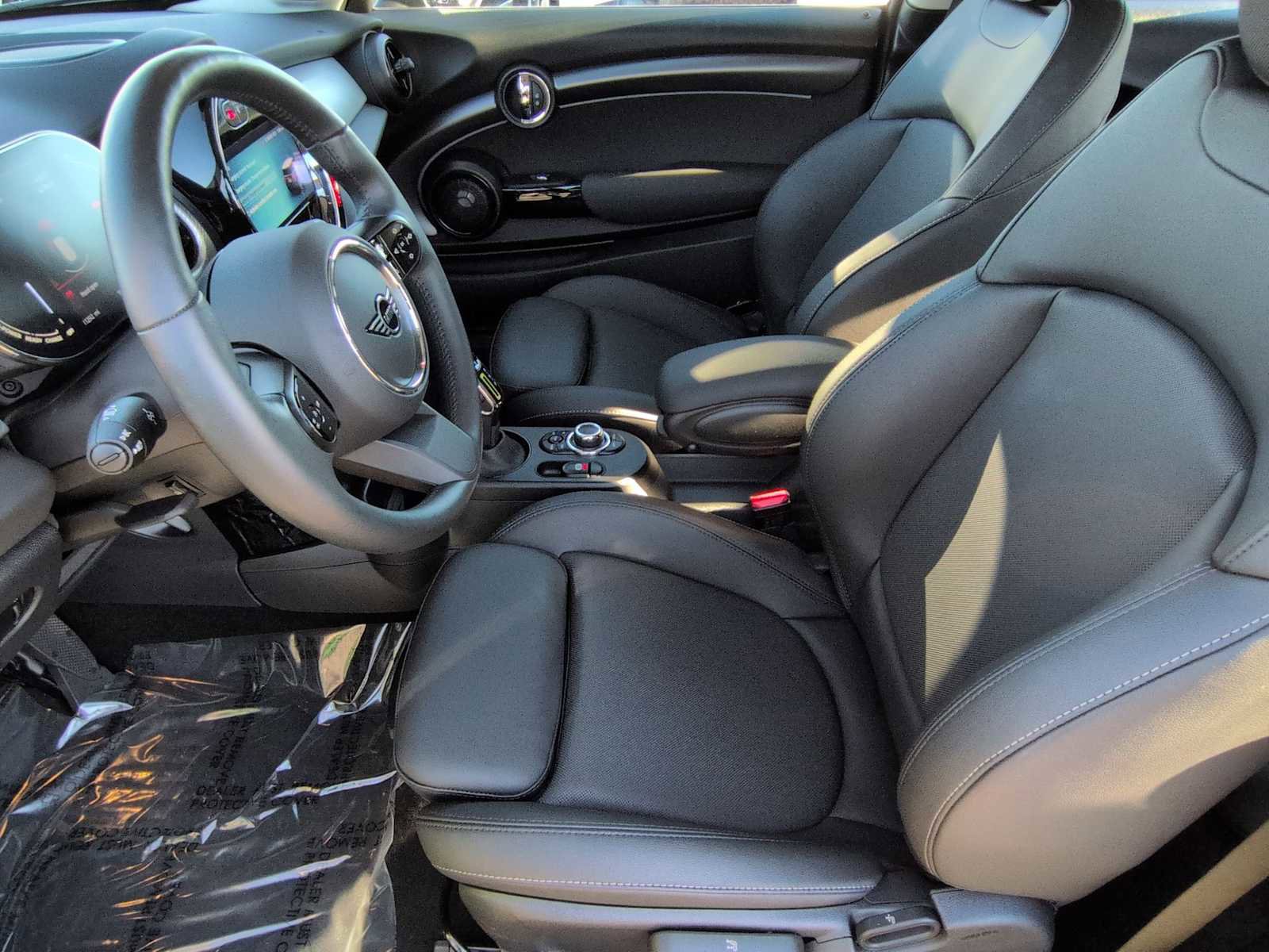 Certified 2024 MINI Cooper SE image 10