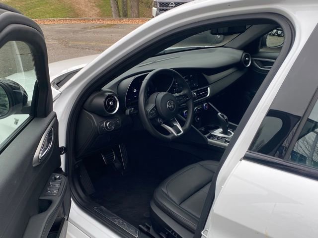 Used 2024 Alfa Romeo Giulia Ti image 20