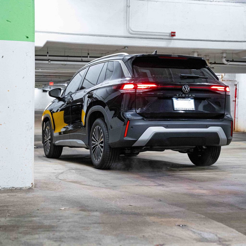 New 2026 Volkswagen Tiguan S image 5