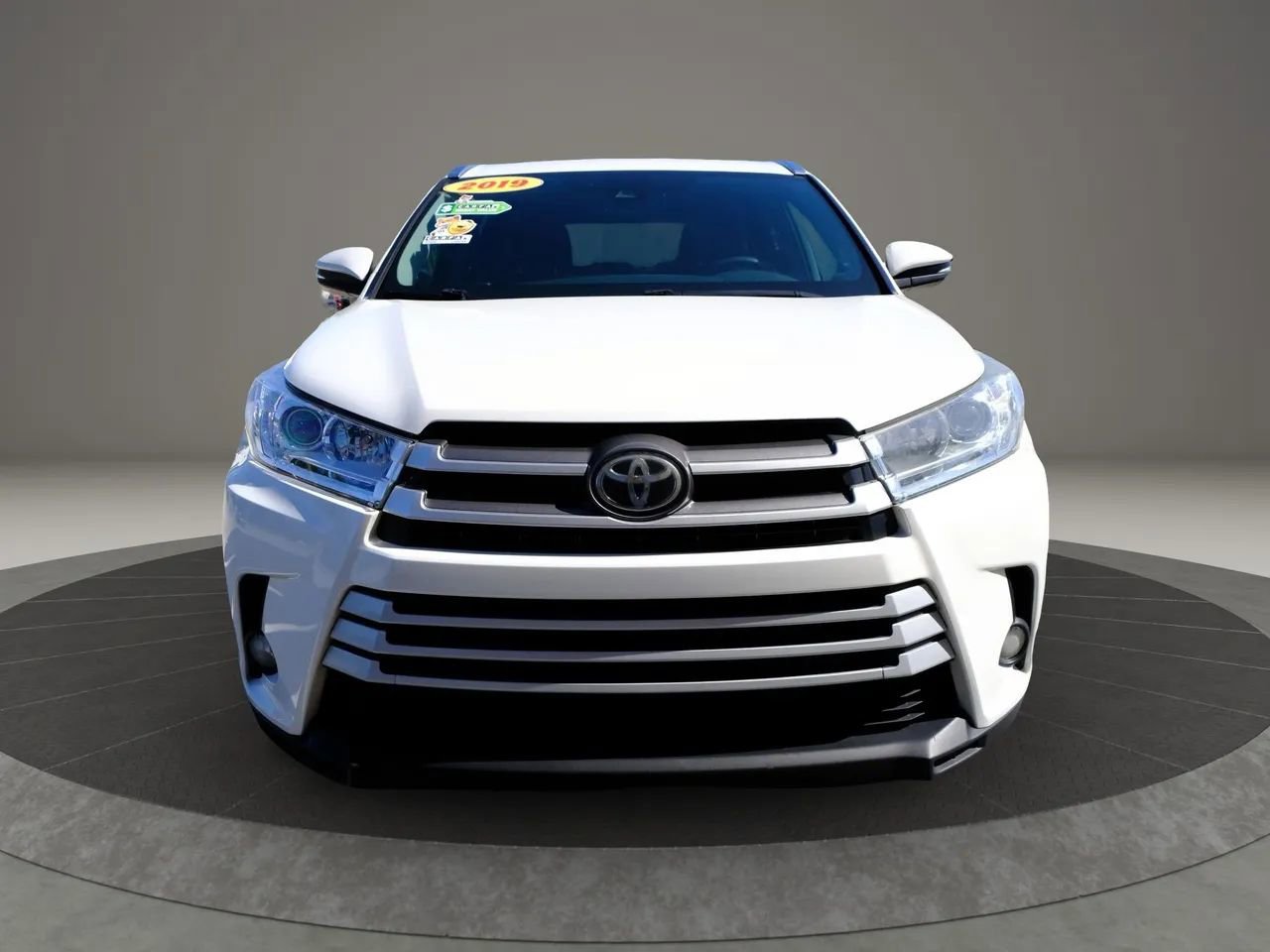 Used 2019 Toyota Highlander XLE image 9