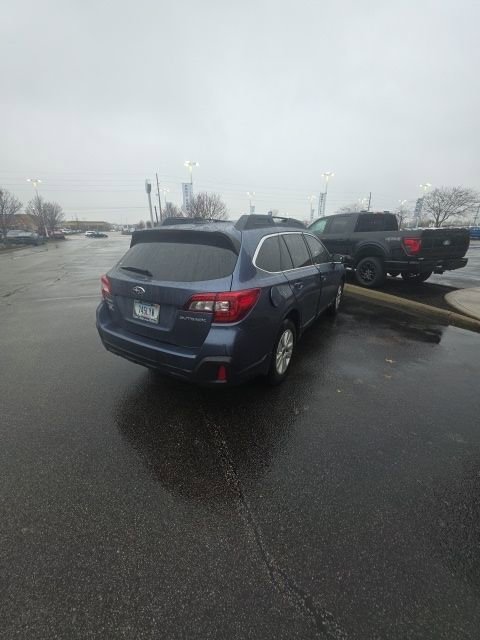 Used 2018 Subaru Outback 2.5i Premium image 5