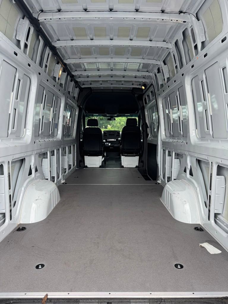 Used 2026 Mercedes-Benz Sprinter 2500 image 8
