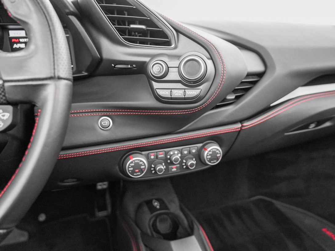Used 2019 Ferrari 488 Spider RWD image 24