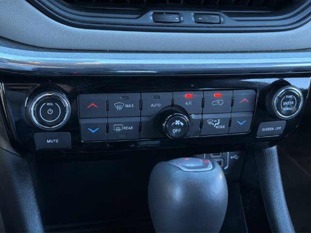 Used 2024 Jeep Compass Limited AWD/4WD image 25