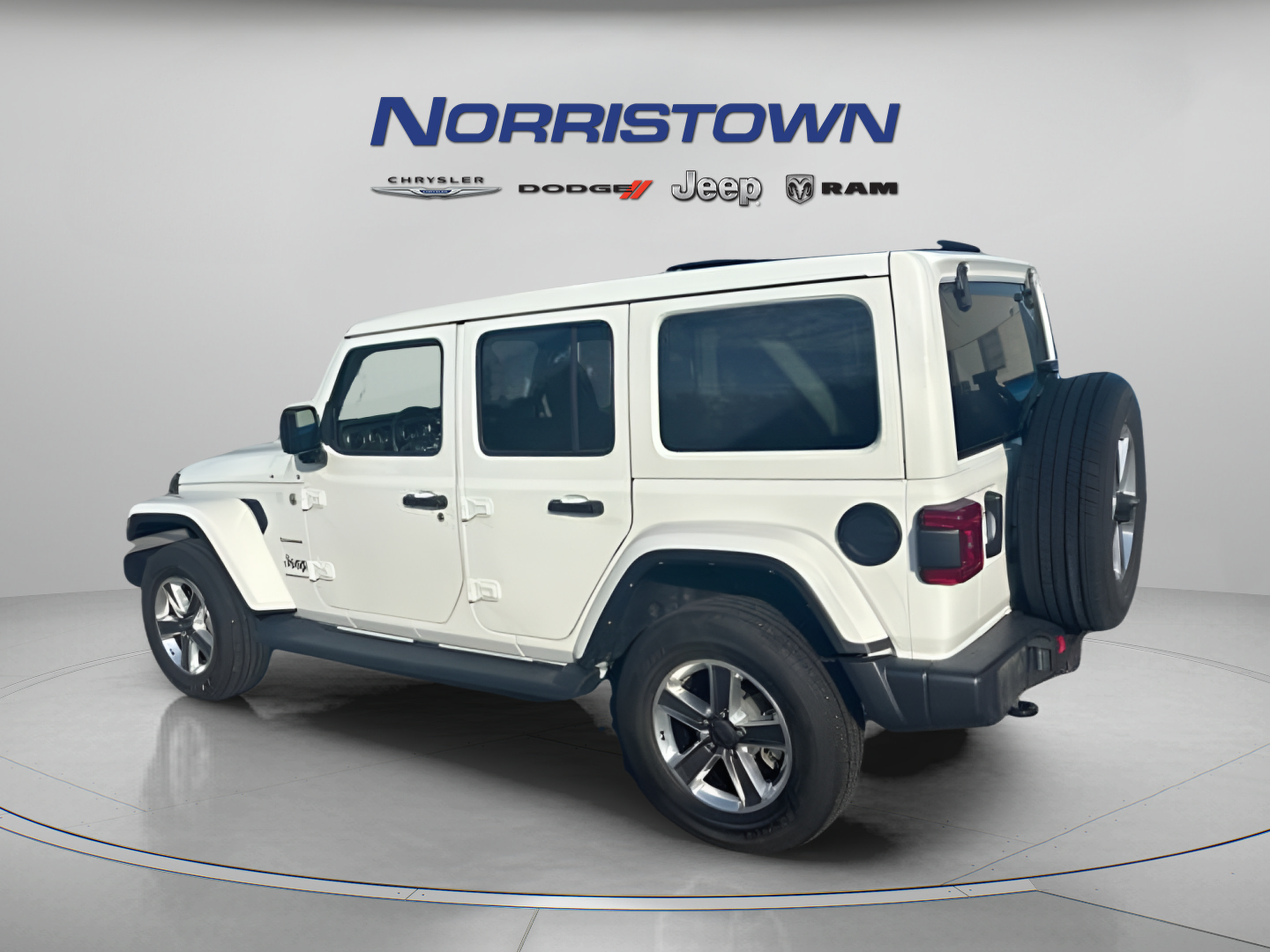 Used 2023 Jeep Wrangler Unlimited Sahara w/ LED Lighting Group AWD/4WD image 6