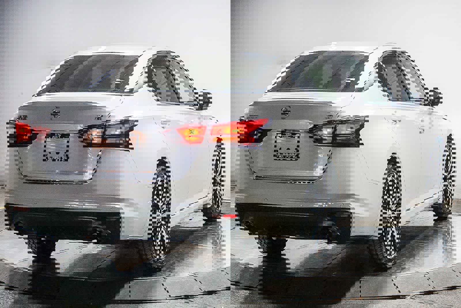 Used 2020 Nissan Altima 2.5 SR image 8