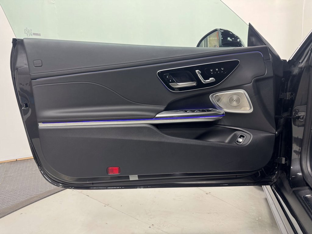 Certified 2024 Mercedes-Benz CLE 300 4MATIC Cabriolet w/ Driver Assistance Package image 6