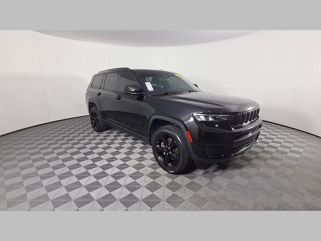 Used 2022 Jeep Grand Cherokee L Laredo RWD image 34